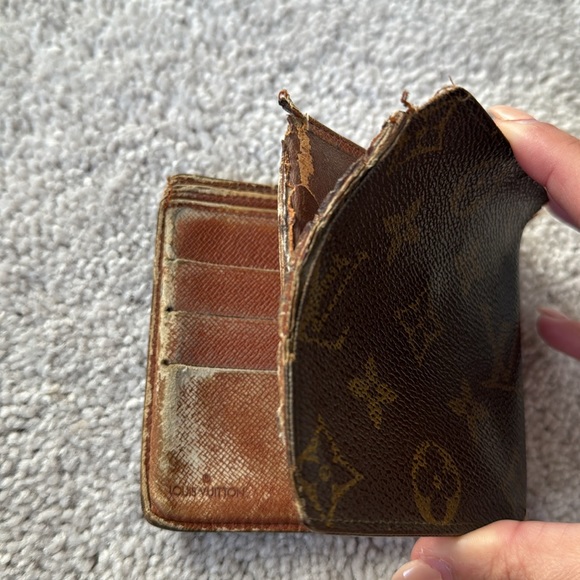 Louis Vuitton Monogram Marco Bi Fold Men’s Wallet - Picture 12 of 12